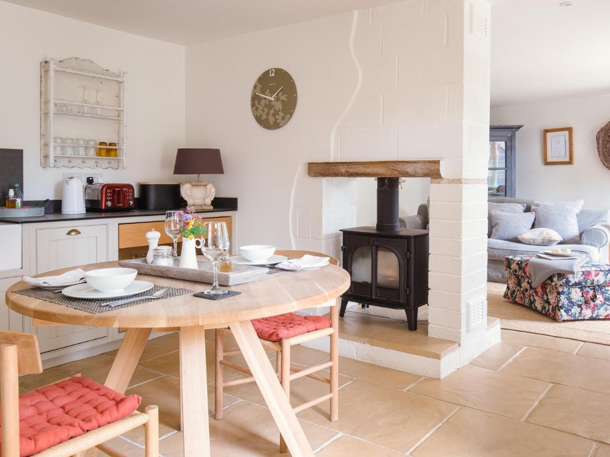 Apple Store Holiday home Charlbury