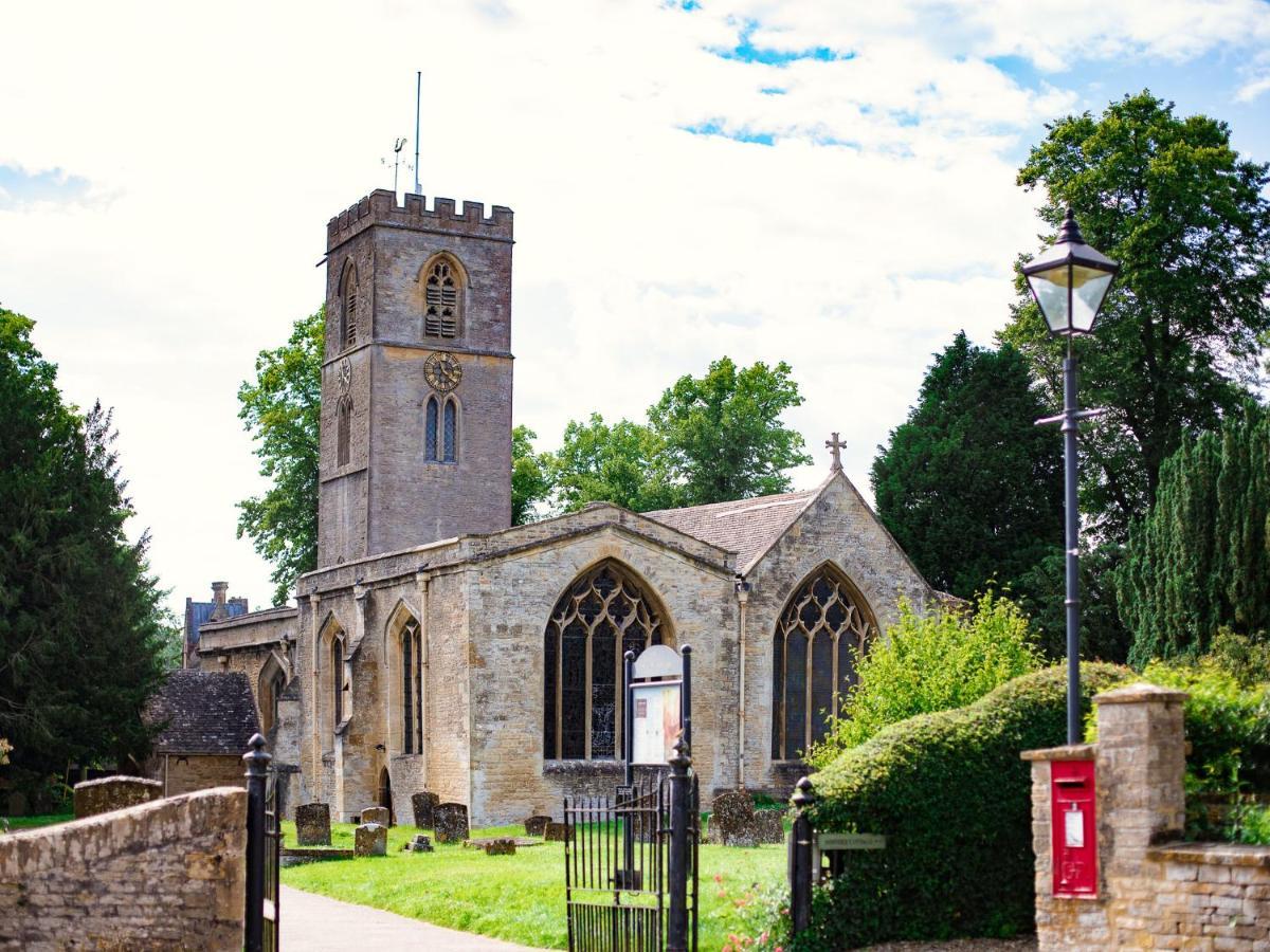 Apple Store Charlbury